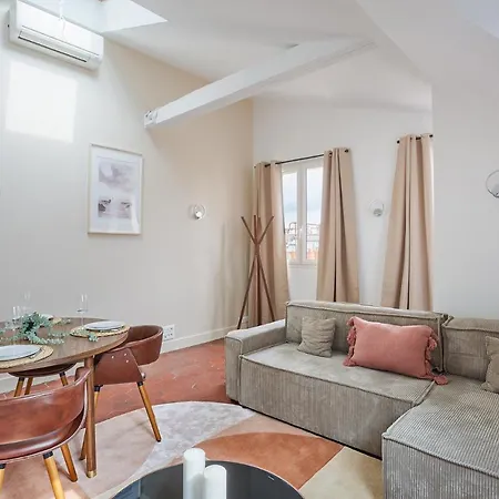 Montaigne George V By Prestige Apartament