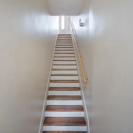 Montaigne George V By Prestige París